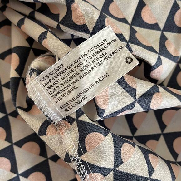 Merona Womens Medium Blouse Black White Tan Print V Neck Buttons - Picture 5 of 10